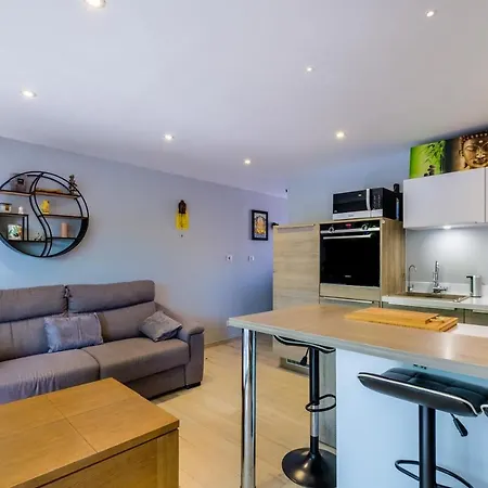 Apartmán A 200m De La Fréjus